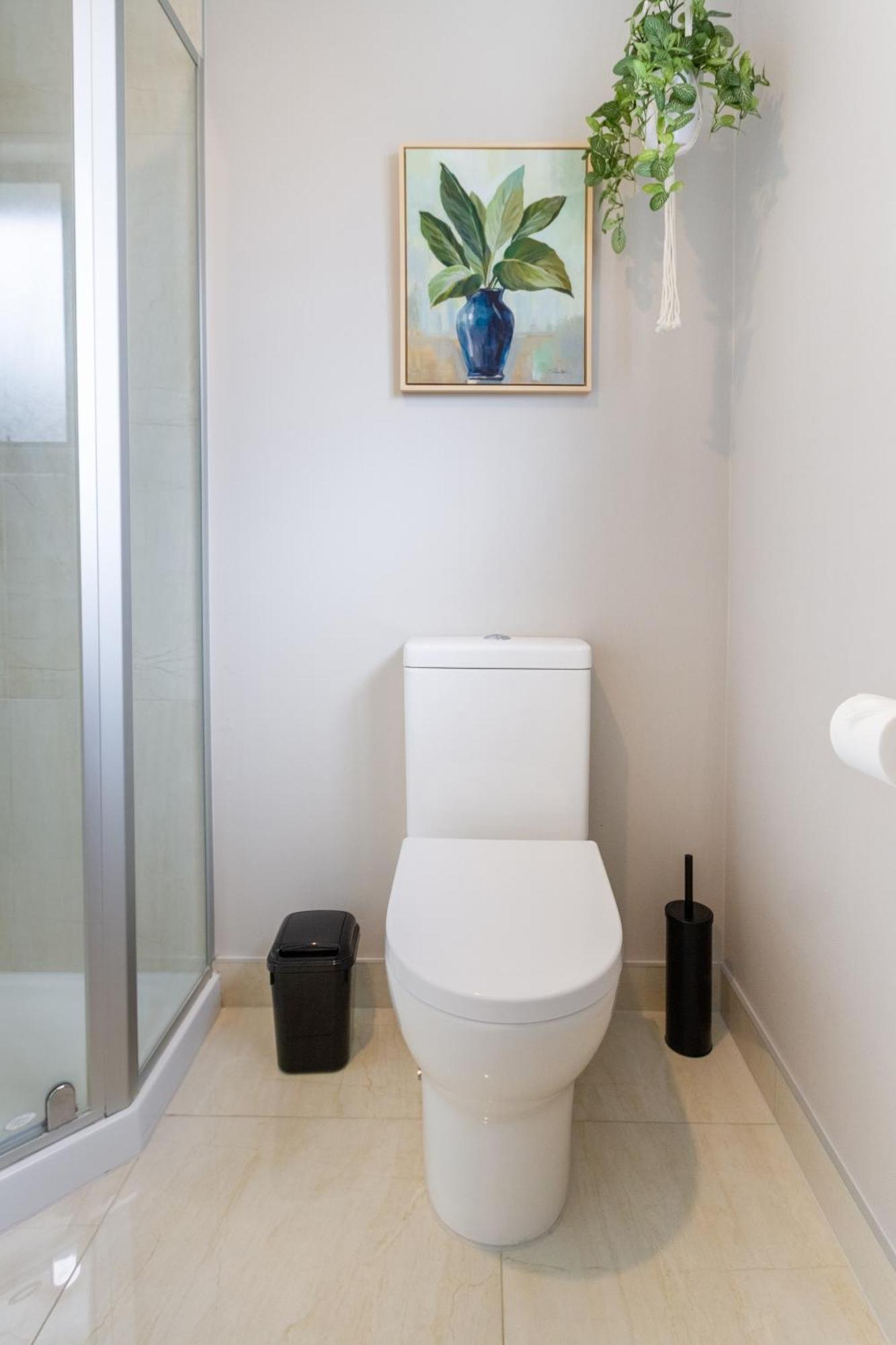Latimer Square Luxe: 1Br W/ Sofa Bed Крайстчърч Екстериор снимка